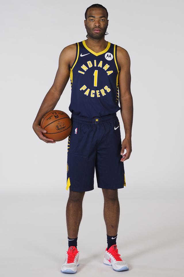 米切尔与阿 米切尔与阿