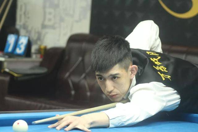 释放侧翼的 释放侧翼的